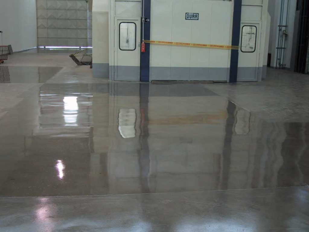 Piso epóxi para indústria metalúrgica