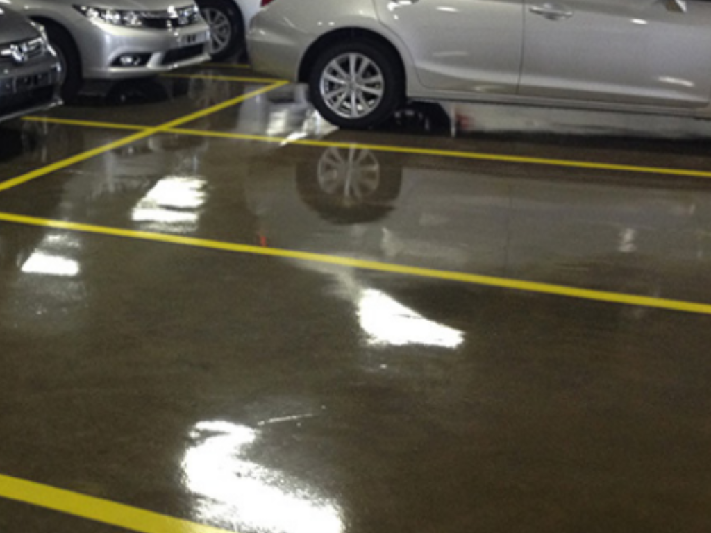 Piso epóxi para condomínios e garagens