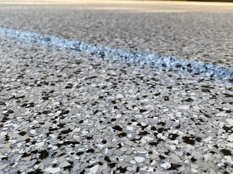 Piso Epóxi com Flocos