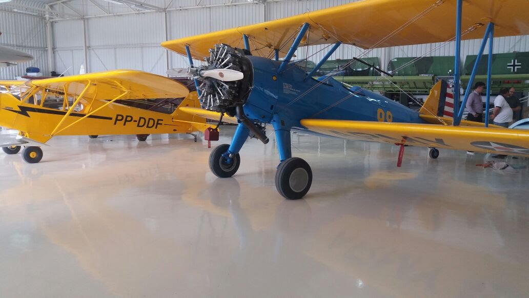 Piso em Aeroportos e Hangares