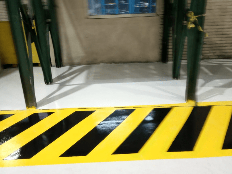 Faixa de demarcação zebrada (2)